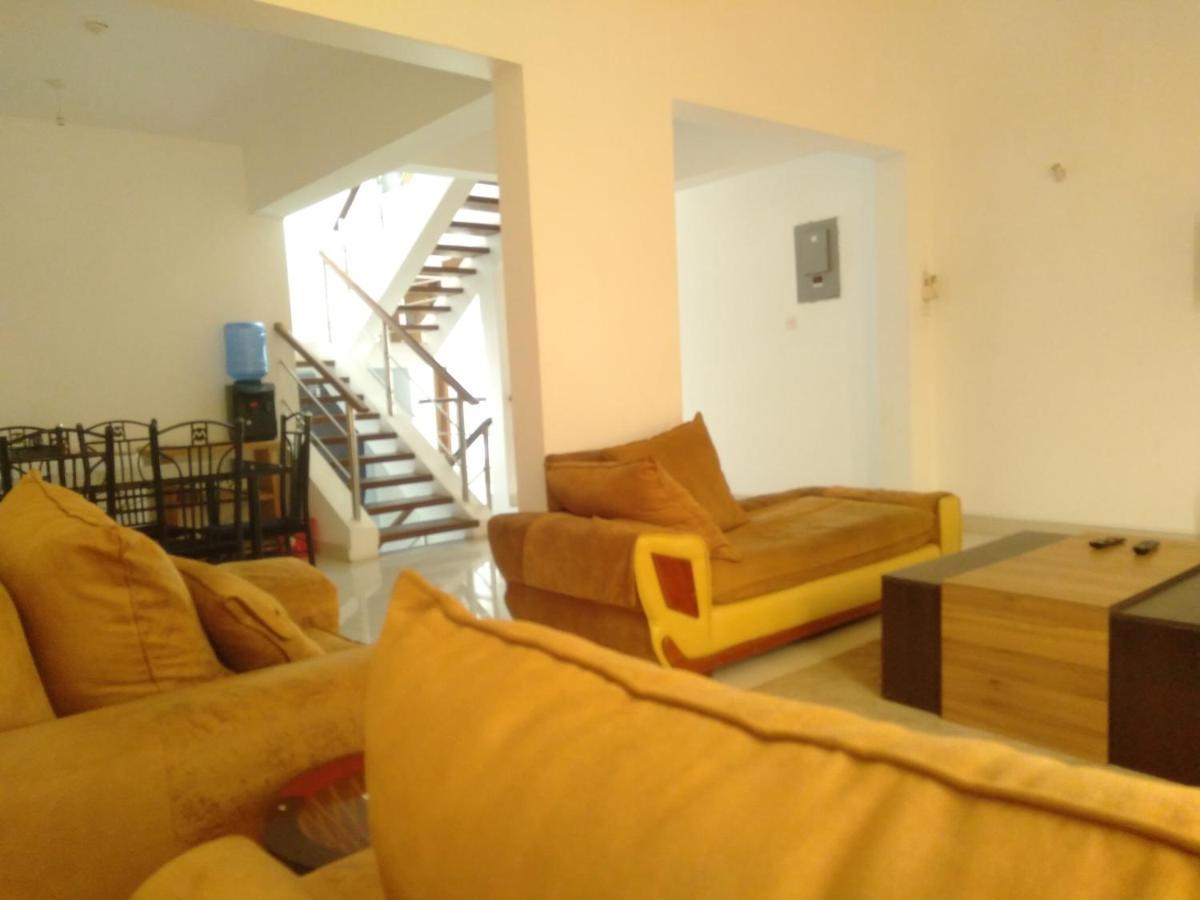 Ary Homestay Nyali- A Walk Away From City Mall Mombasa Esterno foto